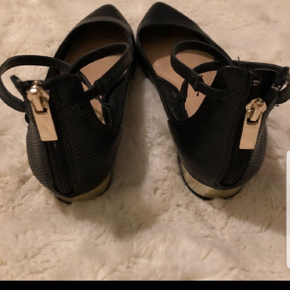 Apt 9 black Flats